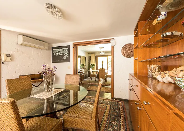 Belissima Mansao Na Assuncao Villa