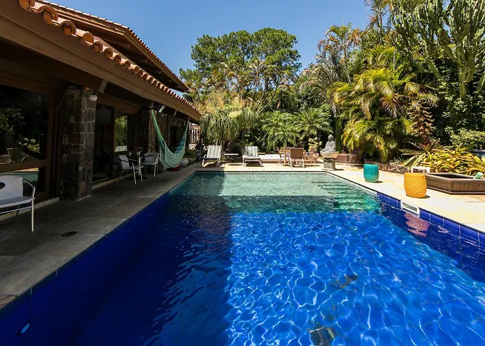 Belissima Mansao Na Assuncao Villa